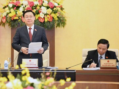 Chủ tịch Quốc hội Vương Đình Huệ phát biểu khai mạc phiên họp thứ 18 của Ủy ban Thường vụ Quốc hội.