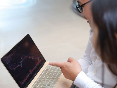 VN-Index năm 2023 được dự báo sẽ biến động trong biên độ hẹp nửa đầu năm, sau đó tăng tốc nửa cuối năm.