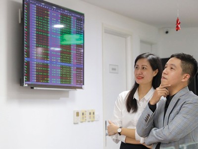 Các quỹ đầu tư trái phiếu ghi nhận lợi nhuận trong năm 2022, còn các quỹ đầu tư cổ phiếu đều lỗ lớn.