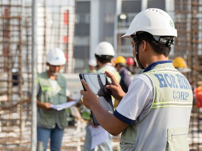 Mâu thuẫn nội bộ tại Tập đoàn Hòa Bình đang thu hút sự quan tâm của các chuyên gia và giới đầu tư.