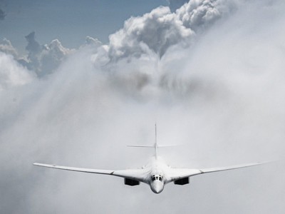 Máy bay ném bom chiến lược Tu-160. Ảnh: Sputnik.