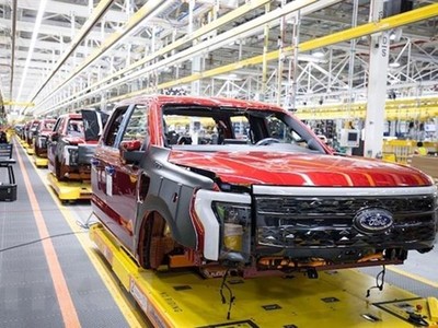 Dây chuyền sản xuất xe Ford. (Ảnh: Getty Images/TTXVN)