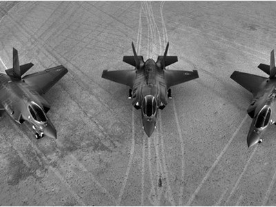 Cổ phiếu công nghiệp quốc phòng hấp dẫn giới đầu tư