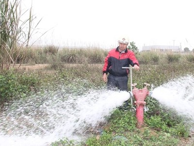 Vận hành thử họng nước cứu hỏa tại Nam khu A, Khu công nghiệp Bỉm Sơn (Nguồn: Báo Thanh Hóa).