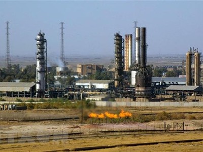 Một cơ sở lọc dầu ở thành phố Kirkuk, phía Bắc thủ đô Baghdad, Iraq. (Ảnh: AFP/TTXVN)