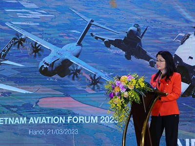 Bà Hoàng Tri Mai, Tổng giám đốc Airbus Việt Nam phát biểu tại Diễn đàn Hàng không Việt Nam ngày 21/3.