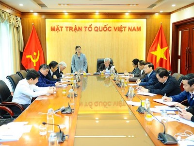 Một cuộc lấy ý kiến về dự thảo Luật Đất đai (sửa đổi).