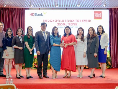 HDBank nhận giải thưởng đặc biệt chất lượng thanh toán quốc tế xuất sắc do Wells Fargo trao tặng