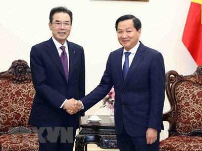 Phó Thủ tướng Chính phủ Lê Minh Khái tiếp Chủ tịch Liên đoàn Hợp tác xã Nông nghiệp quốc gia Hàn Quốc Lee Sung-hee. (Ảnh: Phạm Kiên/TTXVN)