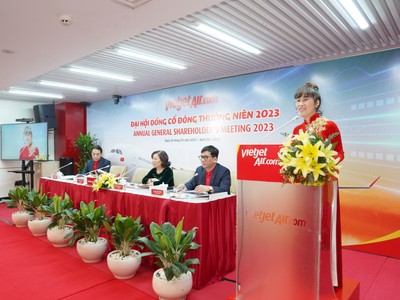 Đại hội Cổ đông Vietjet diễn ra chiều 26/4/2023. Ảnh: Quang Nguyễn.