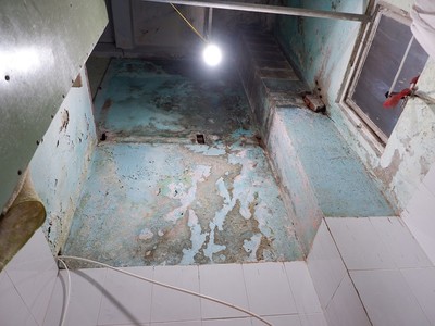 Cận cảnh hư hỏng, xuống cấp bên trong căn hộ tại Khu chung cư Thuận Phước.