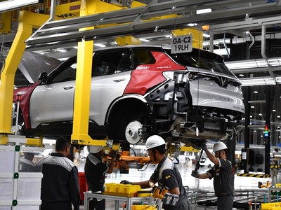 Bộ Tài chính lấy ý kiến về dự thảo giảm lệ phí trước bạ ôtô, rơ moóc