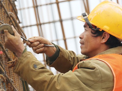 Cần tăng tốc giải ngân đầu tư công để tạo thanh khoản cho nền kinh tế.