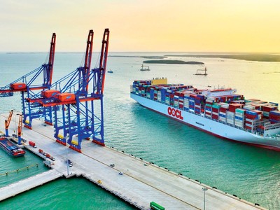 Thành công của châu Á được hình thành dựa trên hoạt động cung ứng cho thế giới.