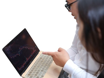 Thông tin là căn cứ quan trọng cho quyết định của nhà đầu tư.