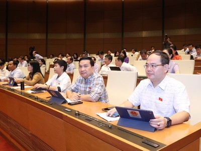 Chiều nay (23/6), Quốc hội sẽ bấm nút thông qua Nghị quyết về lấy phiếu, bỏ phiếu tín nhiệm.