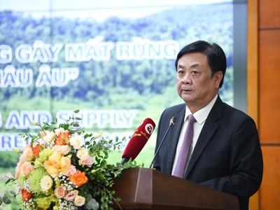 Bộ trưởng Bộ NN&PTNT Lê Minh Hoan chia sẻ tại hội nghị. Ảnh: Đinh Tùng.