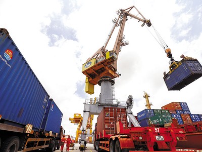 Rủi ro tăng trưởng