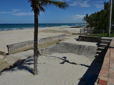 Hệ thống thu gom nước thải ven biển Đà Nẵng vẫn còn những hạn chế.