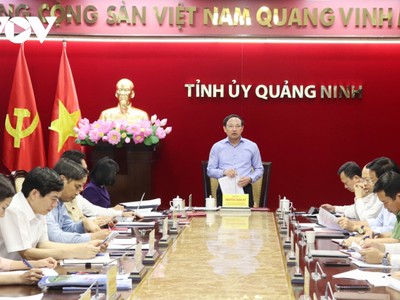 Ban Thường vụ Tỉnh ủy Quảng Ninh họp xem xét, thi hành kỷ luật đảng đối với cán bộ, đảng viên vi phạm.