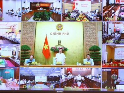 Phó Thủ tướng Trần Hồng Hà chủ trì cuộc họp trực tiếp kết hợp trực tuyến về dự thảo Nghị định sửa đổi, bổ sung một số điều Nghị định 44/2014/NĐ-CP của Chính phủ quy định về giá đất chiều ngày 7/8/2023.