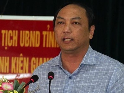 Thi hành kỷ luật Chủ tịch Ủy ban Nhân dân tỉnh Kiên Giang