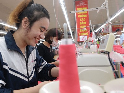 Khó khăn của ngành dệt may dần trôi qua