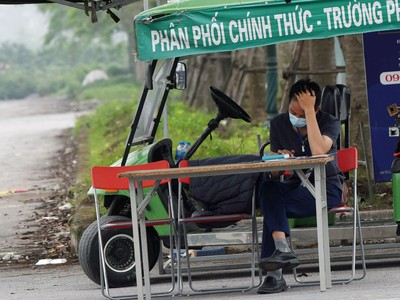 Môi giới bất động sản thất nghiệp vì không có hàng để bán.