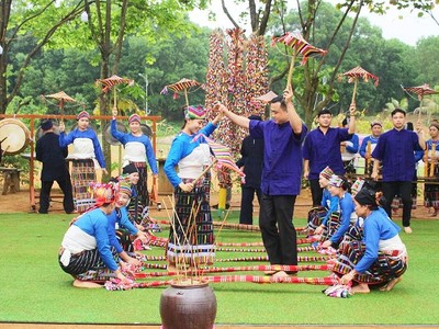 Nhiều hoạt động "Vui Tết độc lập" tại Làng Văn hóa - Du lịch các dân tộc Việt Nam.