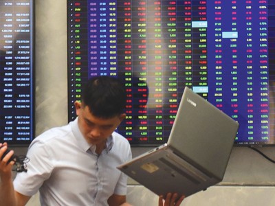 Với hiện trạng công nghệ hiện nay, nhiều sản phẩm, giải pháp phổ biến ở TTCK phát triển chưa thể áp dụng ở TTCK Việt Nam.