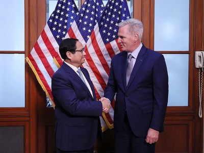 Thủ tướng Phạm Minh Chính tiếp Chủ tịch Hạ viện Hoa Kỳ Kevin McCarthy. (Ảnh: VGP)