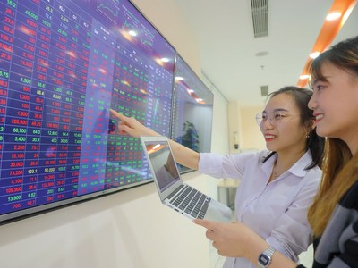 Thị trường chứng khoán Việt Nam ngày càng minh bạch và lành mạnh.