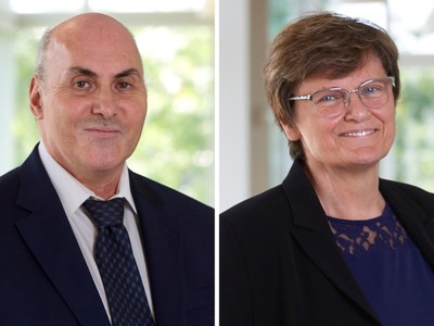 Hai nhà khoa học Katalin Karikó (phải) và Drew Weissman.