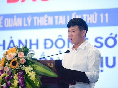 Ông Phạm Đức Luận, Cục trưởng Cục Quản lý đê điều và Phòng chống thiên tai, phát biểu tại buổi họp báo sáng 6/10/2023.