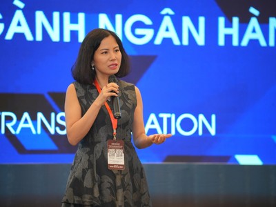 Bà Dương Nguyễn, Chủ tịch Hội đồng Quản trị, EY Consulting VN phát biểu khai mạc phiên chuyên đề.