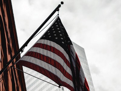 Tình hình vỡ nợ và phá sản gia tăng là dấu hiệu cho thấy kinh tế Mỹ có thể sẽ rơi vào suy thoái.