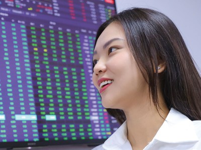 Chứng khoán là một trong những ngành dự báo có kết quả kinh doanh quý III tăng trưởng tích cực.