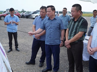 Chủ tịch UBND tỉnh Thái Bình kiểm tra thực tế tình hình đầu tư Khu công nghiệp Hải Long (Khu kinh tế Thái Bình).