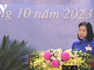 Bà Phan Thị Thuỳ Linh tái đắc cử Chủ tịch Liên đoàn Lao động thành phố Đà Nẵng nhiệm kỳ 2023-2028.