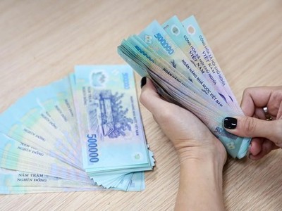 Quy định về tiền lương tối thiểu vùng đang được áp dụng từ 1/7/2022 đến nay. (Ảnh: PV/Vietnam+)