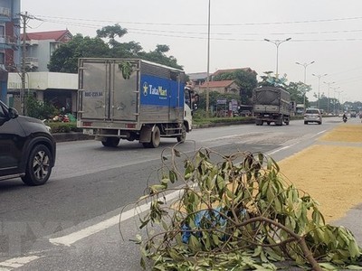 Quốc lộ 2 đoạn qua thị trấn Đạo Đức, Bình Xuyên, Vĩnh Phúc. (Ảnh: Hoàng Hùng/TTXVN)