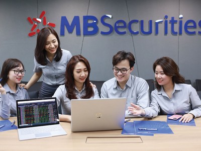 Quý III/2023, MBS lần đầu tiên sau 4 năm vào lại Top 5 thị phần môi giới HOSE và HNX.