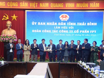 Đoàn làm việc của UBND tỉnh Thái Bình và Tập đoàn FPT.