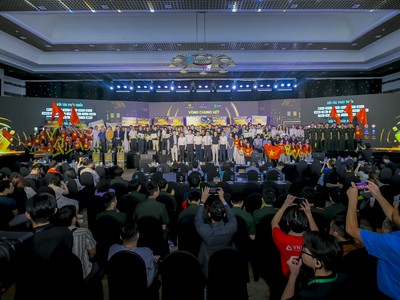 Top 16 đội thi xuất sắc lọt vào Chung kết Cuộc thi Tìm kiếm Tài năng Blockchain Việt Nam: VietChain Talents 2025.