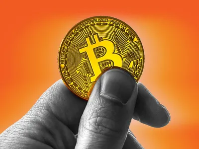 Tại sao giá Bitcoin không thể trụ vững trên mốc 70.000 USD?