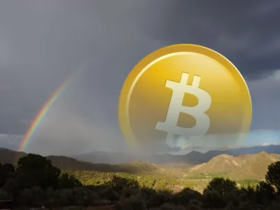 Bitcoin vượt mốc 74.000 USD: Liệu "cơn giông tố" trên thị trường đã chấm dứt?