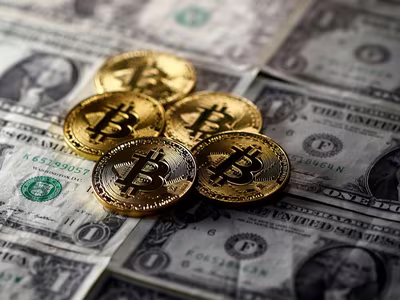 Dòng tiền tỷ đô quay trở lại, giá Bitcoin phục hồi mạnh mẽ sau khi chạm đáy 21 tháng