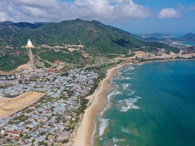 Một góc ven biển huyện Phù Cát