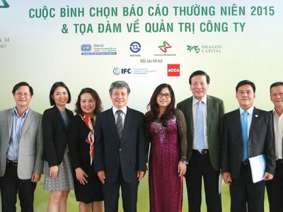 Khích lệ các DN minh bạch và quản trị hiệu quả, năm 2015, Ban Tổ chức ARA tổ chức Diễn đàn chia sẻ thông tin và hỗ trợ DN làm tốt công tác này