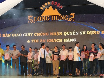  Lễ trao sổ đỏ Dự án Long Hưng cho Khách hàng